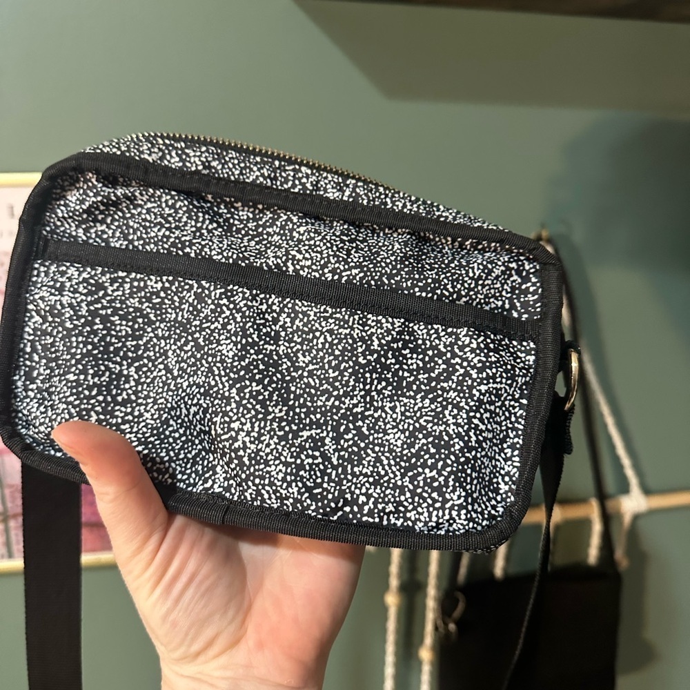 Talbots Black and White Patterned Bag - Picture 4 of 4